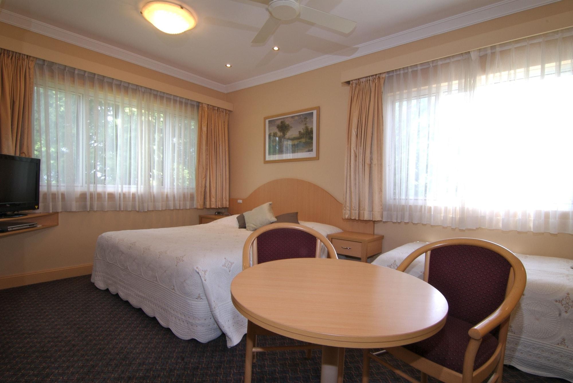 Blue Mountains Heritage Motel Катумба Екстериор снимка