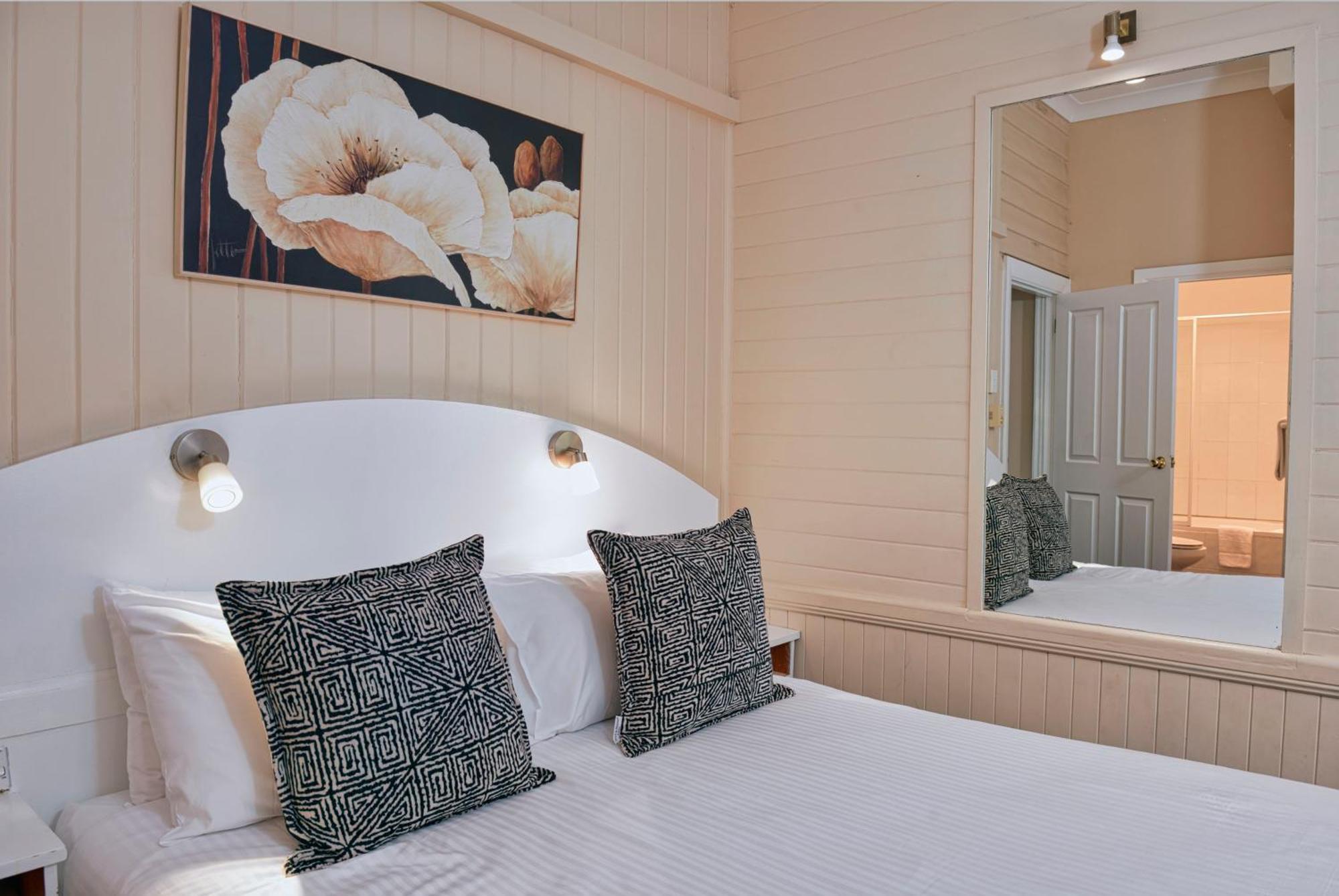 Blue Mountains Heritage Motel Катумба Екстериор снимка