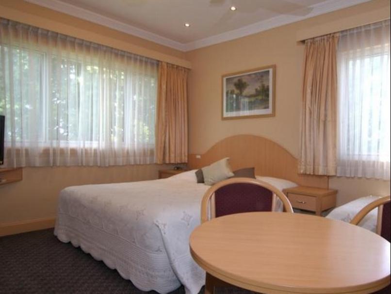 Blue Mountains Heritage Motel Катумба Екстериор снимка